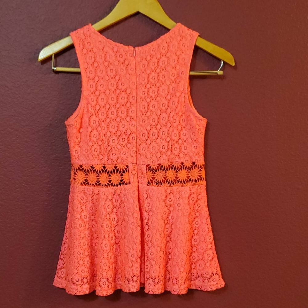 Blouse - Picture 2 of 3